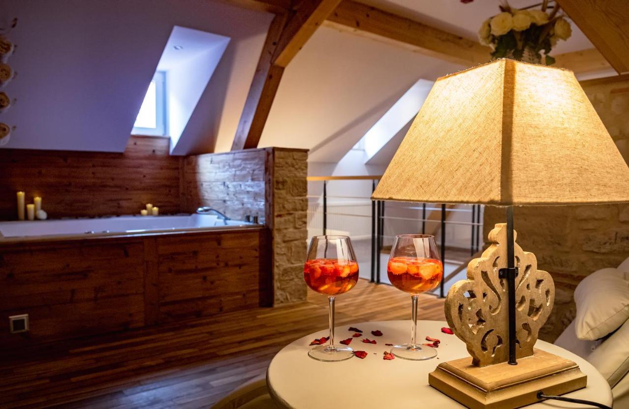 La Couronne A Wissembourg Hotel Luaran gambar